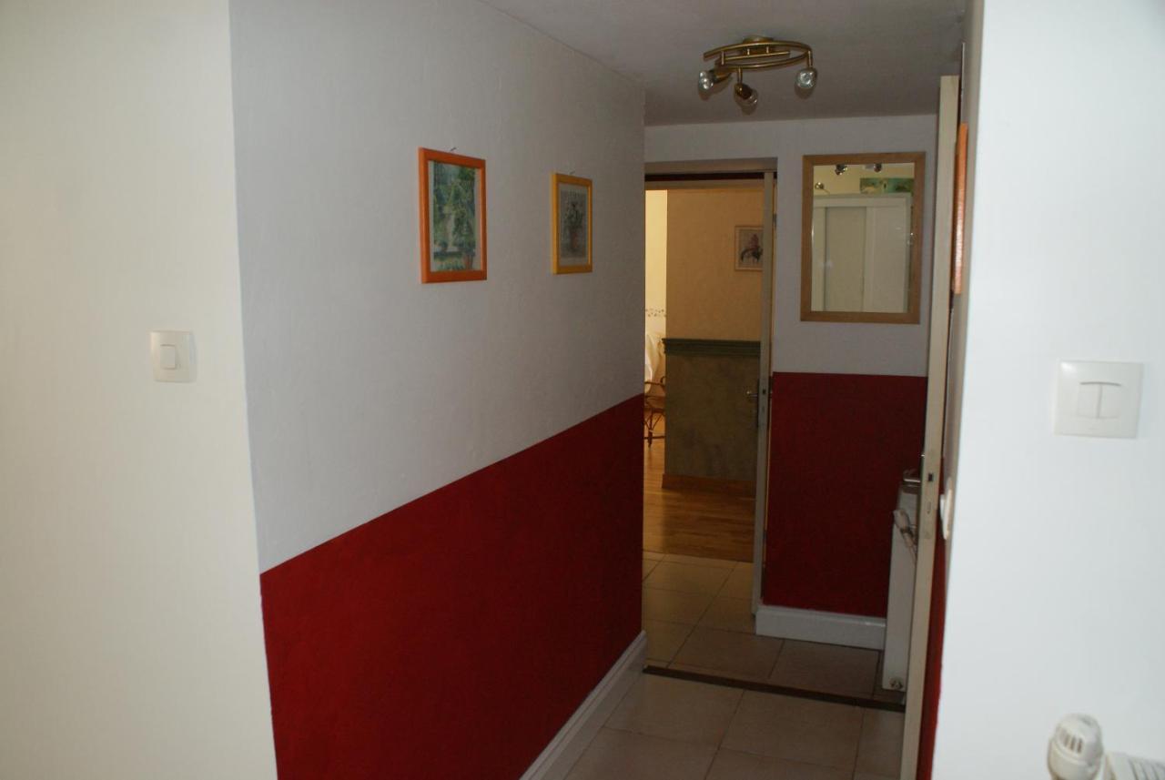 Spacieuse Maison De Village Climatisee Avec Jardin Patio Bessan エクステリア 写真