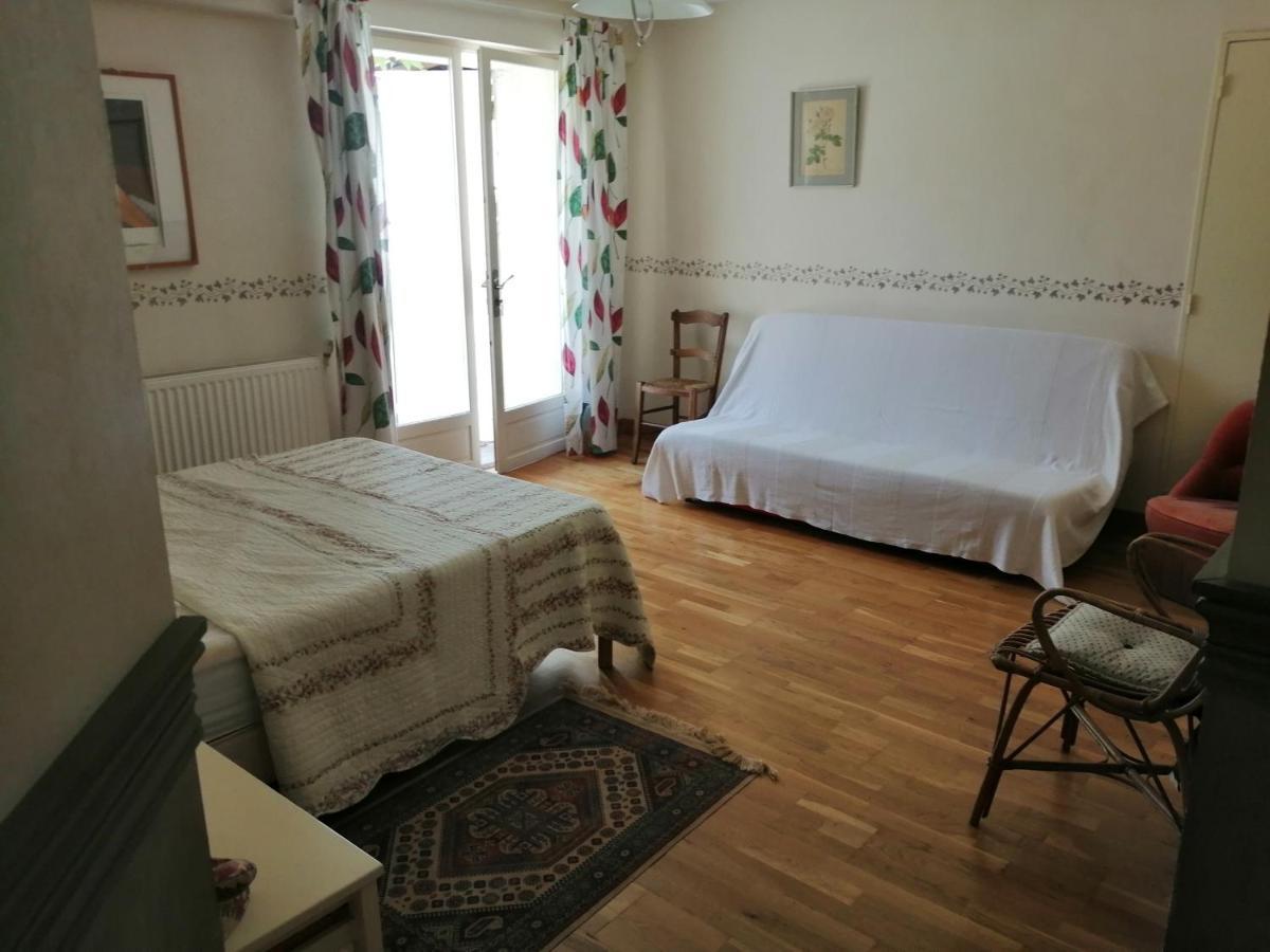 Spacieuse Maison De Village Climatisee Avec Jardin Patio Bessan エクステリア 写真